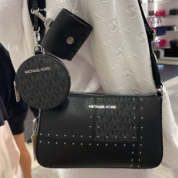 Michael Kors Jet Set Signature Logo Crossbody Bag with Case for Apple Airpods P